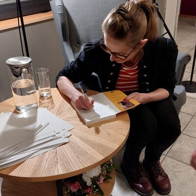 LiteraturFieber Mai 2026 Vanne van Ares